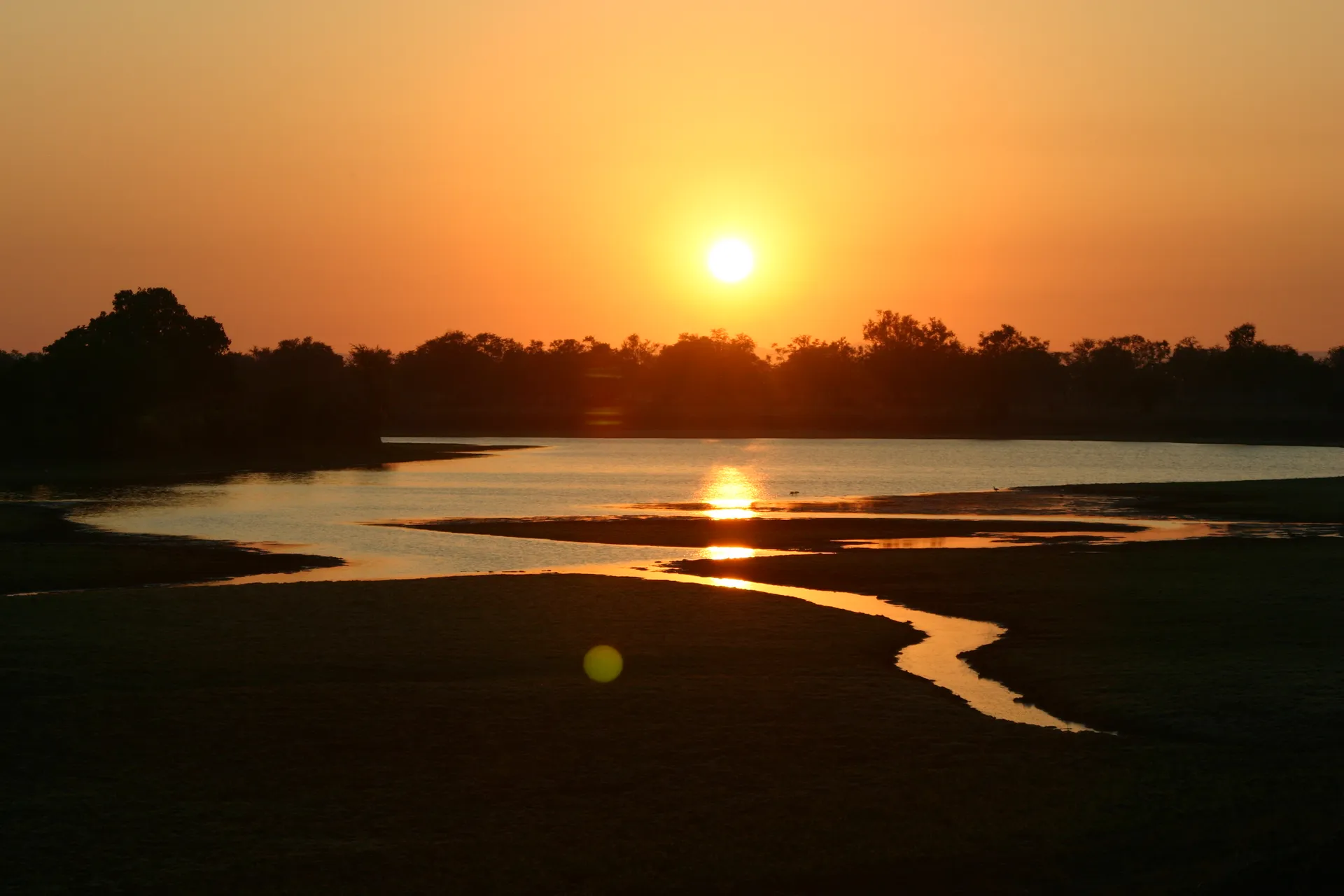 Zonsondergang over de Luangwa-rivier [South Luangwa]