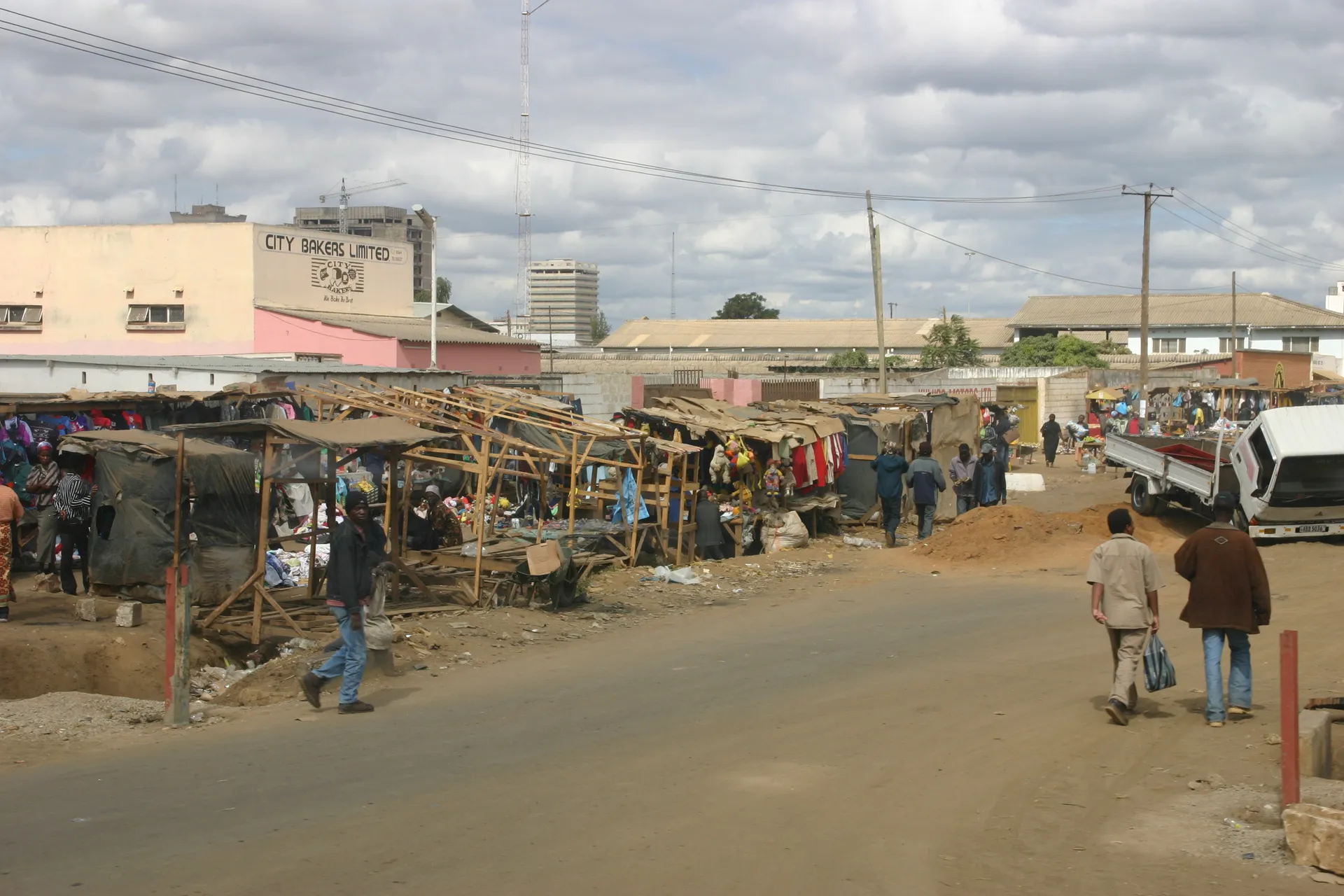 Wankele marktkramen in Lusaka