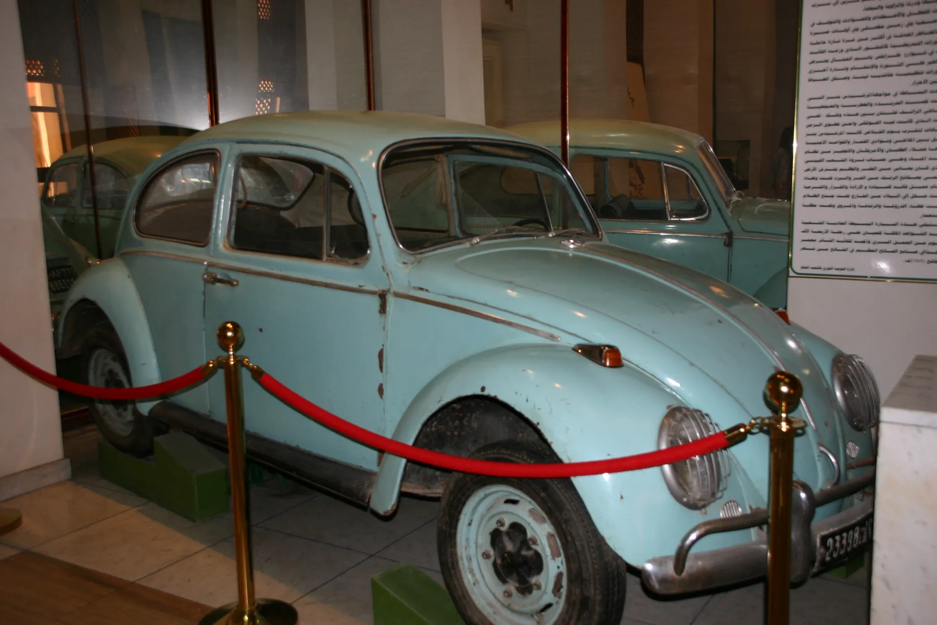 Ook dit staat in het Nationaal Museum: de auto waarin Gadaffi zich verplaatste in de dagen voor de revolutie van 1969