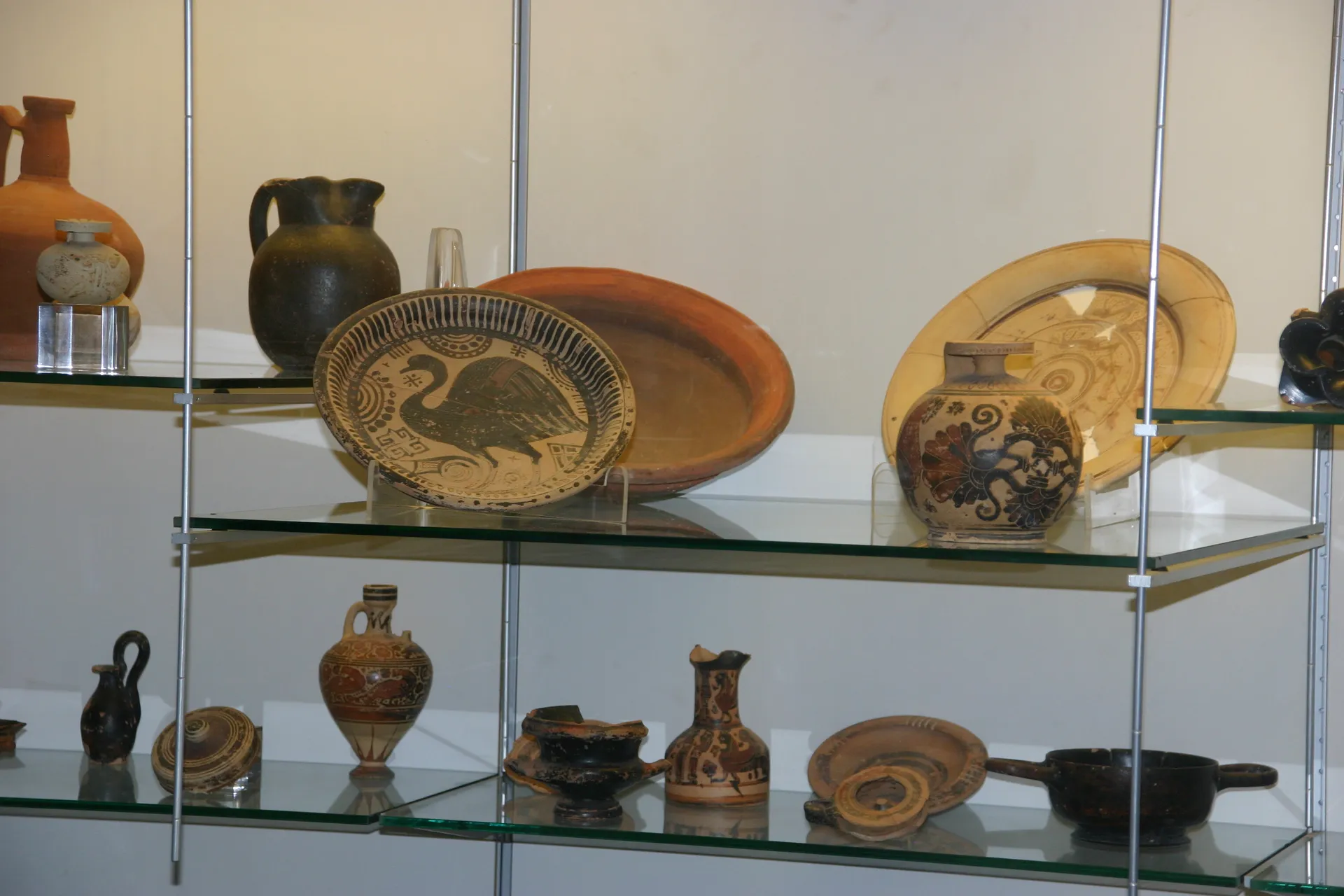 Romeins vaatwerk, gevonden in Leptis Magna [Tripoli, Nationaal Museum]