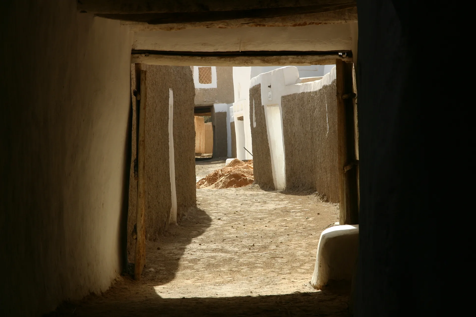 Overdekte straatjes bepalen het beeld in de medina van Ghadames
