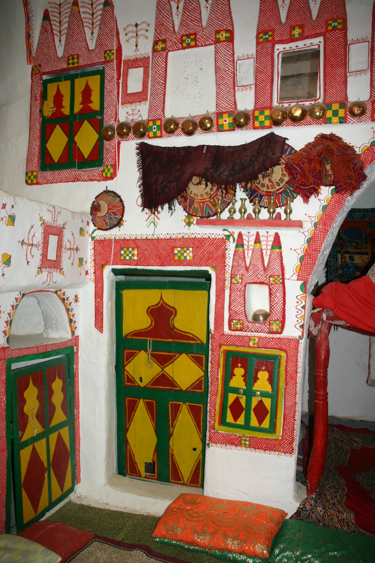 Traditioneel interieur van een Berber woning [Ghadames, medina]