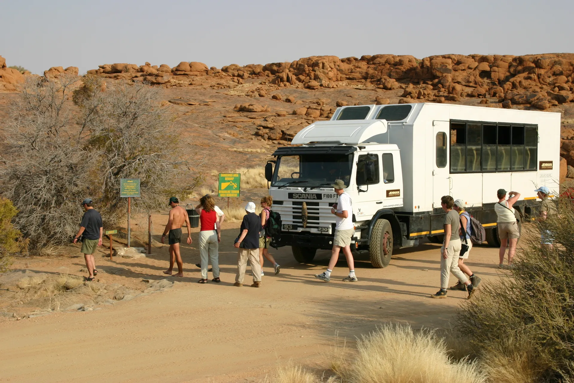 Vervoer: de overland truck in het landschap van Augrabies park